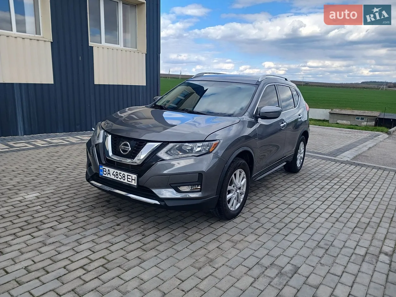 2018 Nissan Rogue - мініатюра 2
