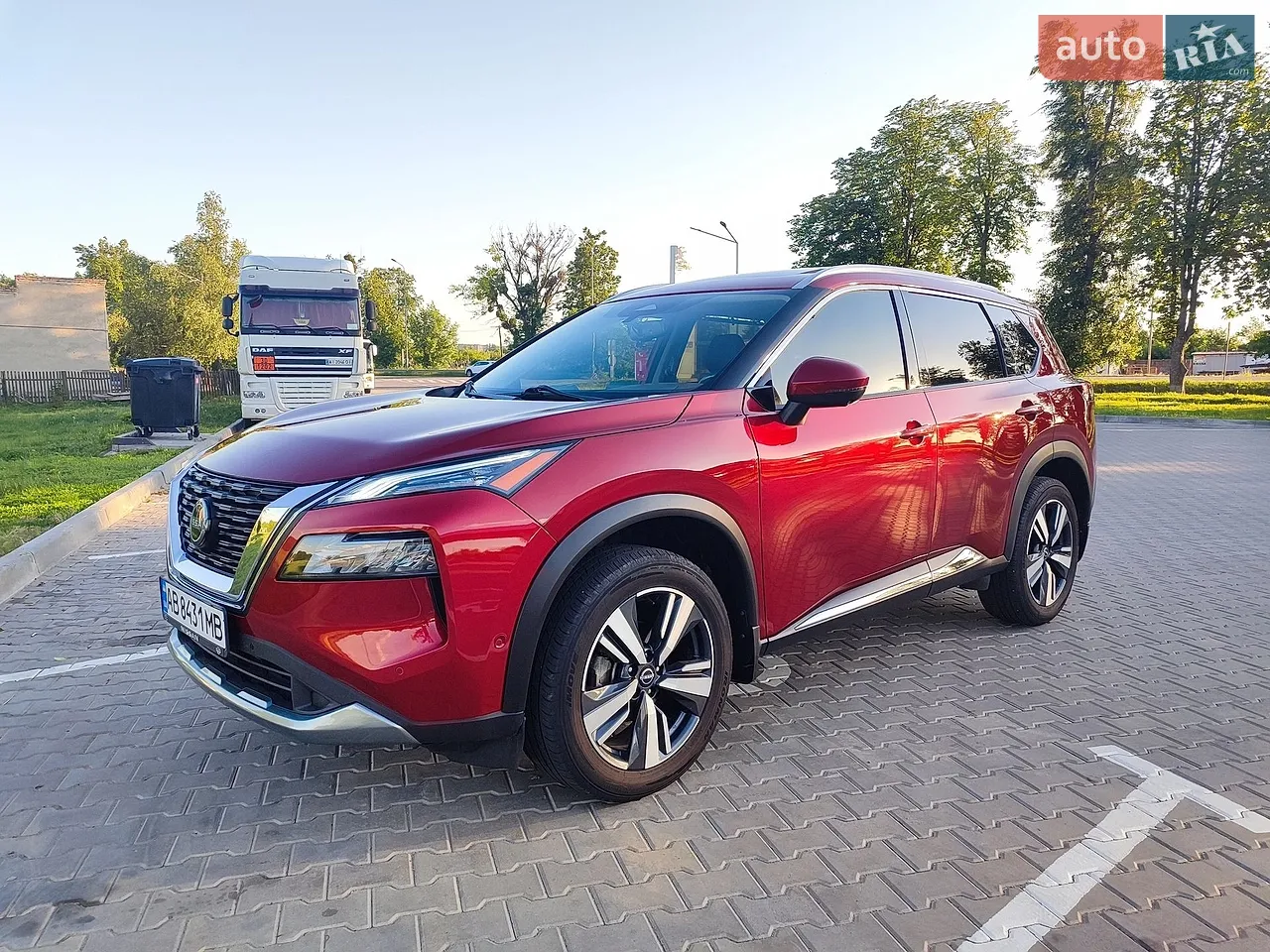 2023 Nissan Rogue - фото 1