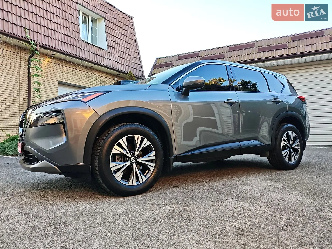 2021 Nissan Rogue - фото 1