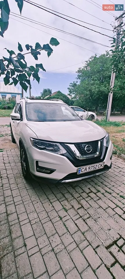 2017 Nissan Rogue - фото 1