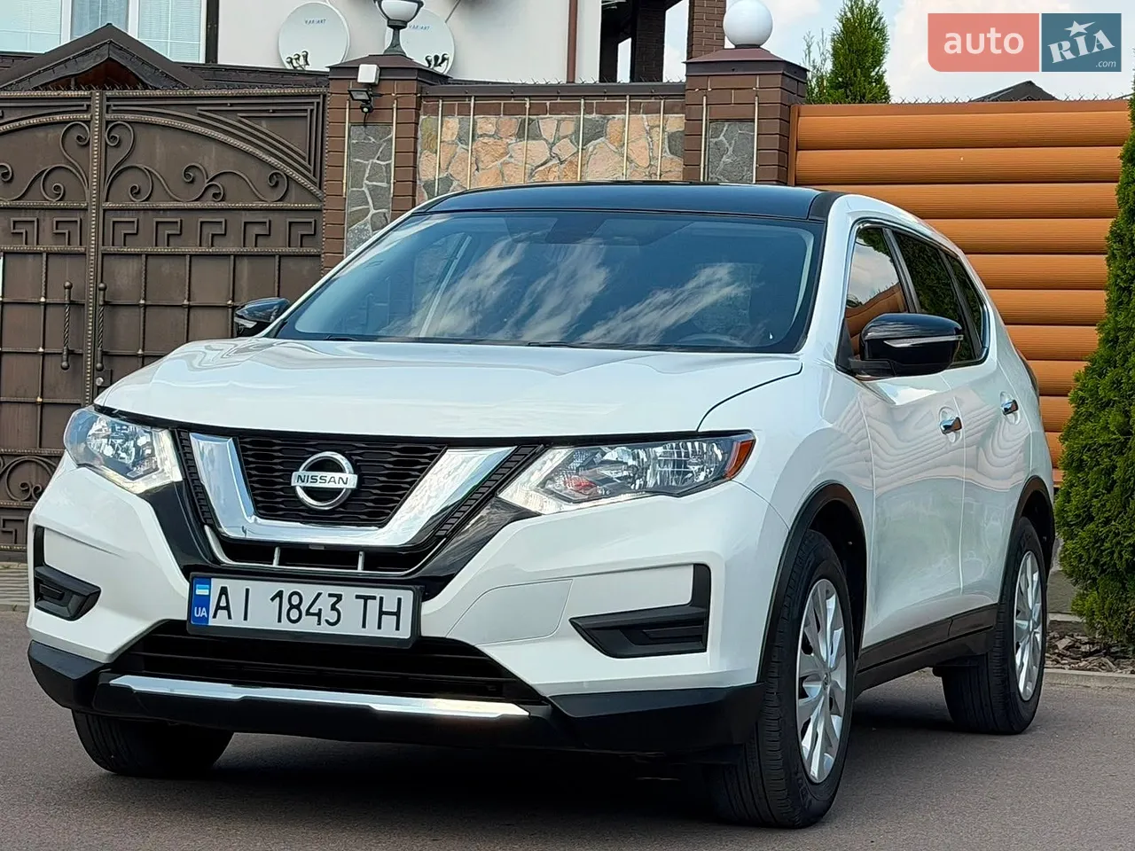 2014 Nissan Rogue - мініатюра 2