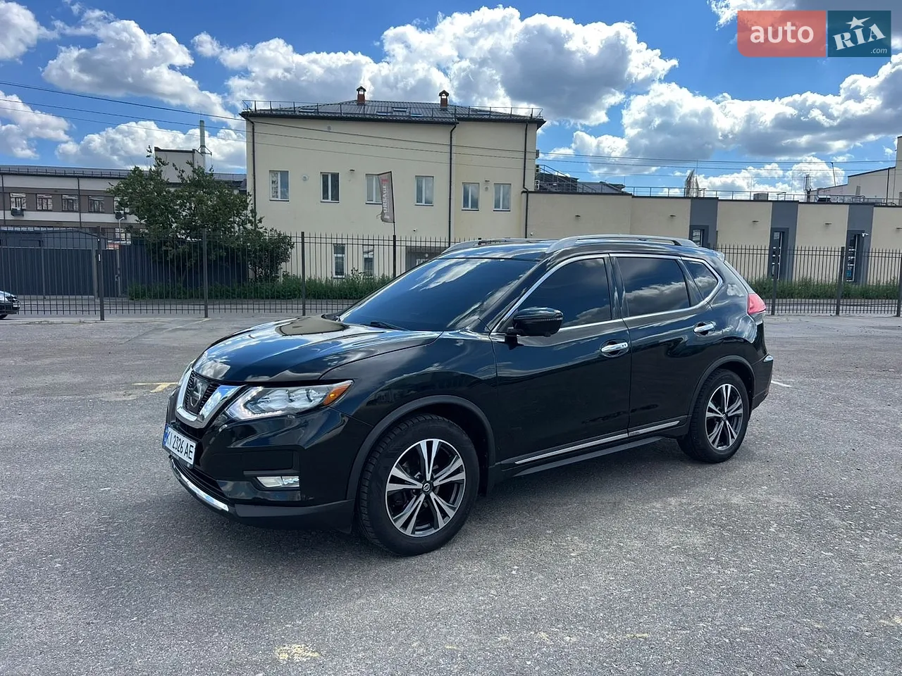 2017 Nissan Rogue - фото 1