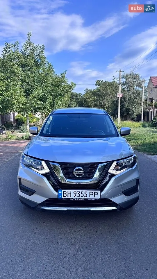 2017 Nissan Rogue - фото 1