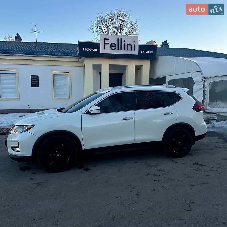 2018 Nissan Rogue - мініатюра 2
