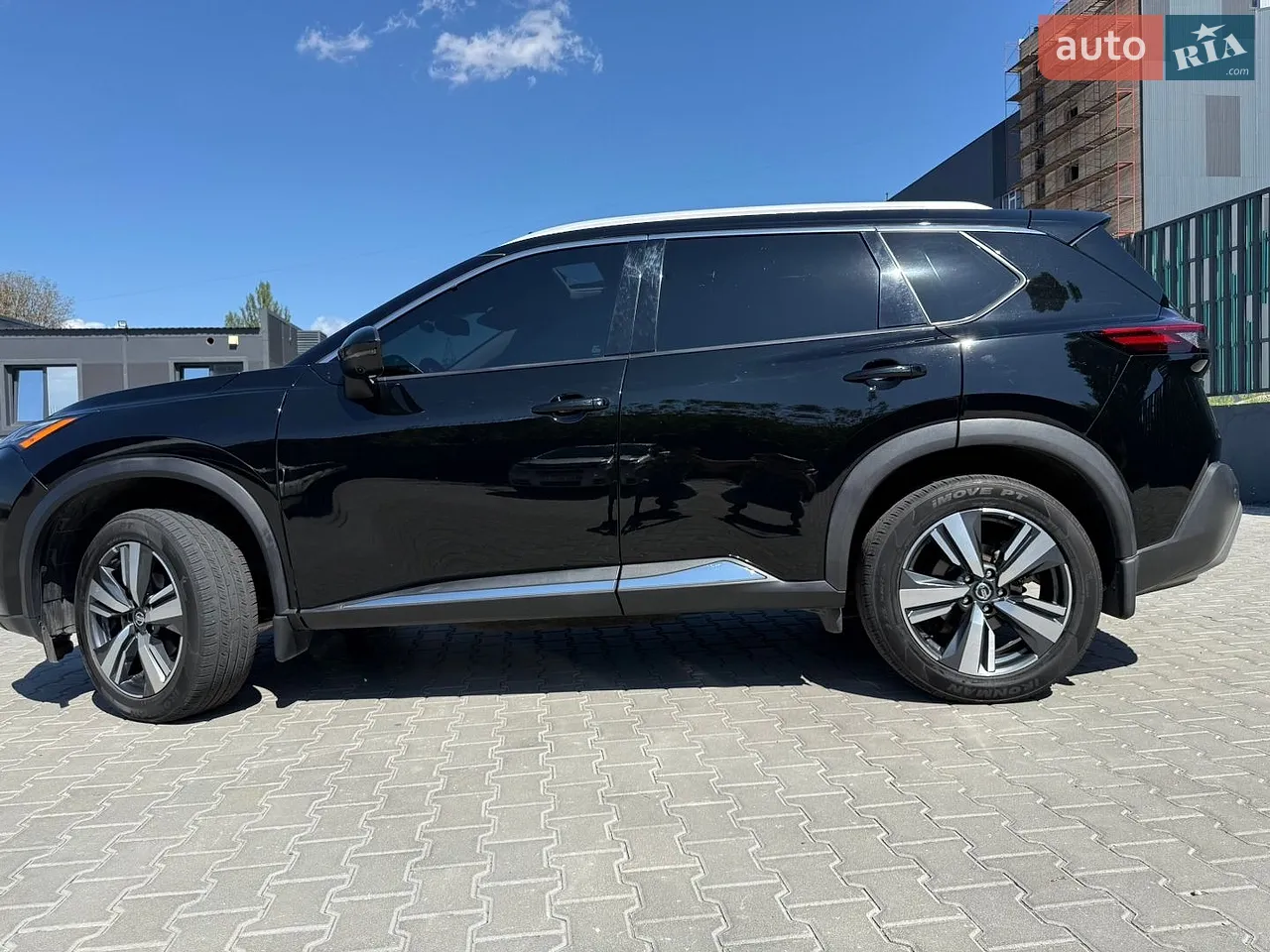 2020 Nissan Rogue - мініатюра 2