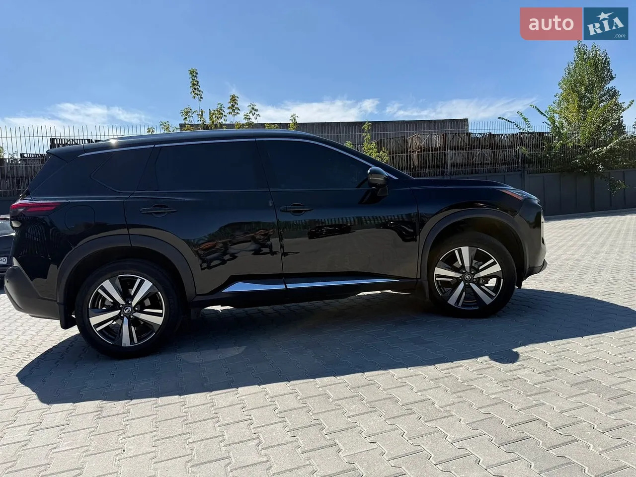 2020 Nissan Rogue - мініатюра 3