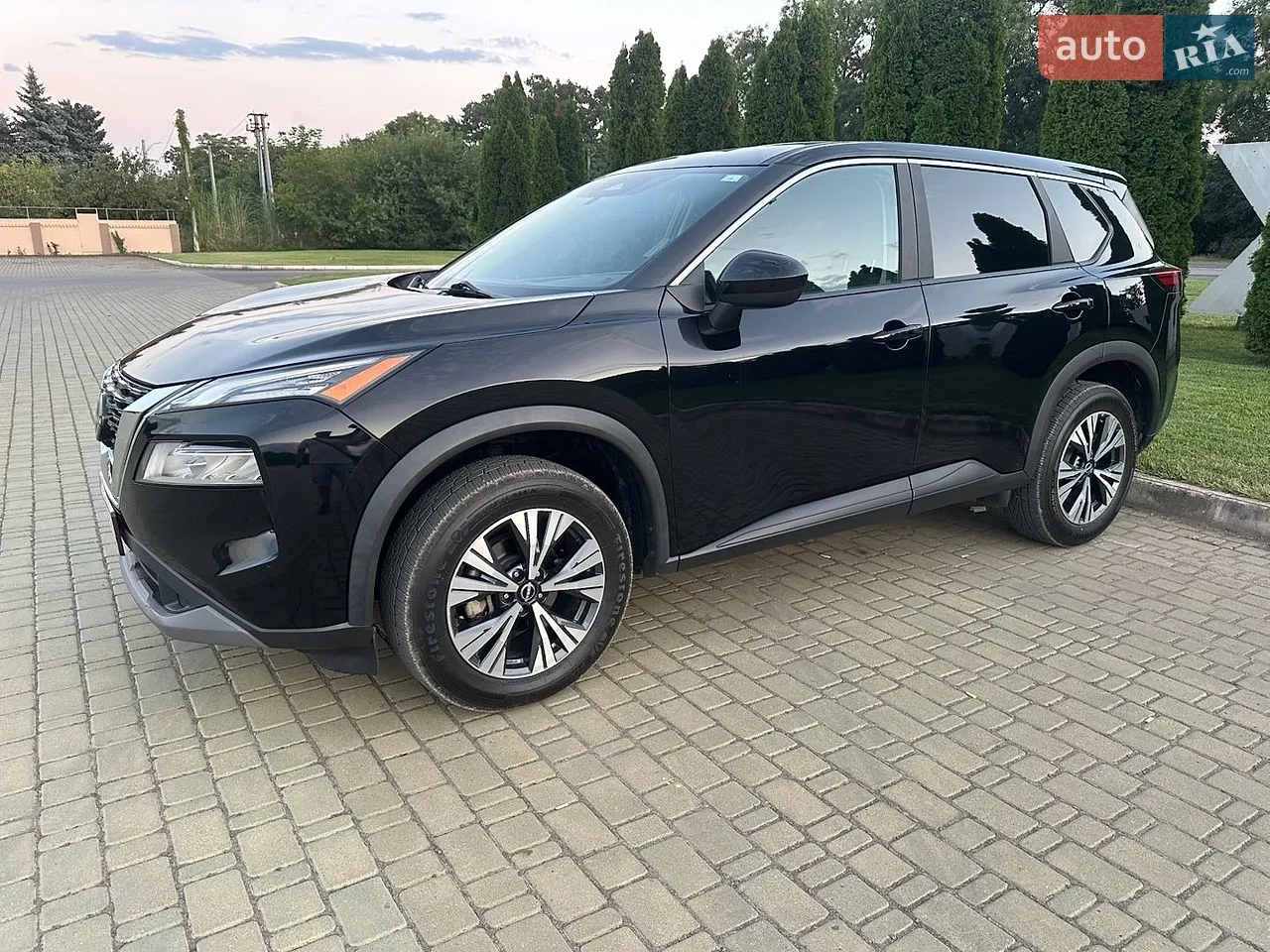2023 Nissan Rogue - фото 1