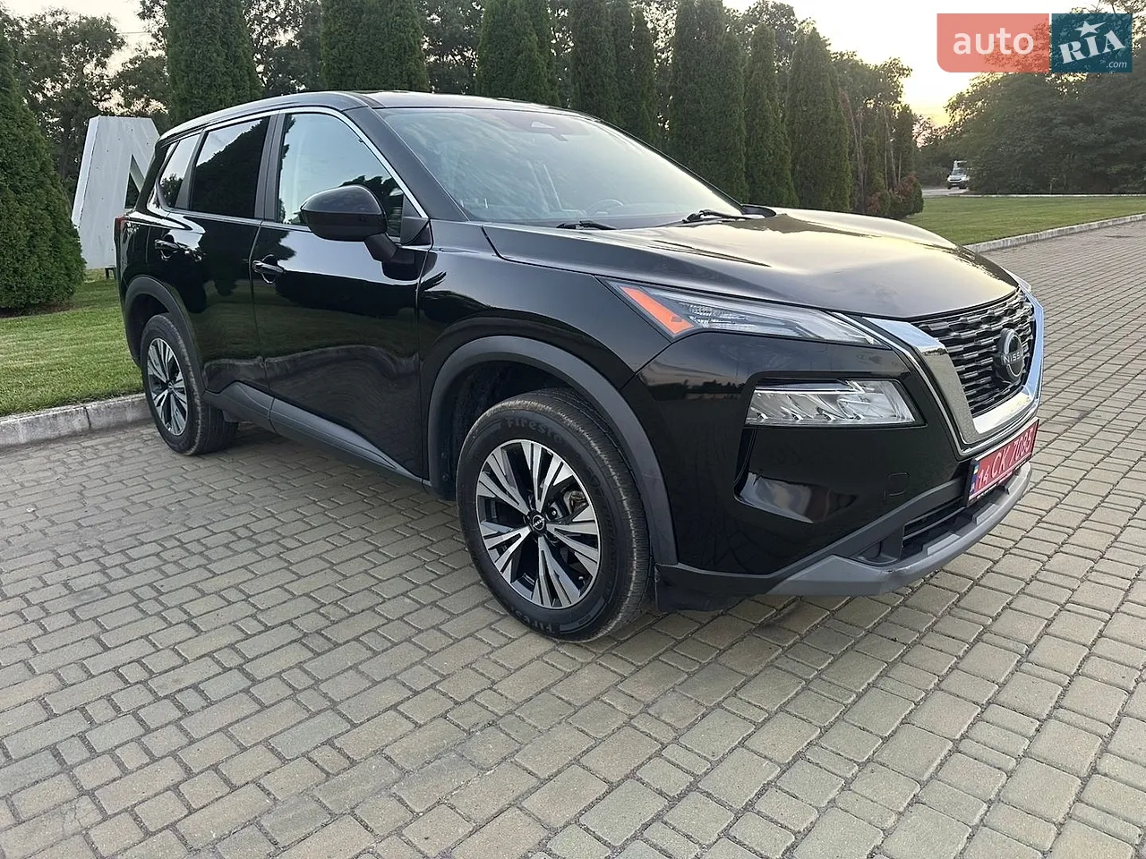 2023 Nissan Rogue - мініатюра 2