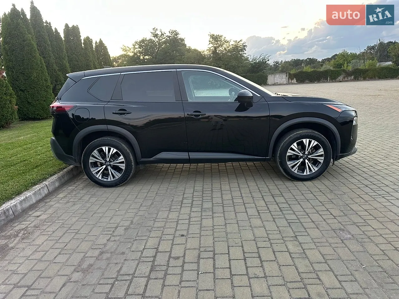 2023 Nissan Rogue - мініатюра 3