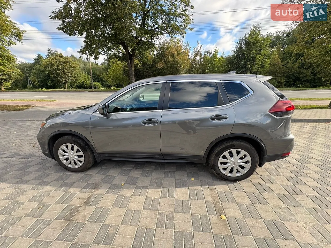2018 Nissan Rogue - мініатюра 3