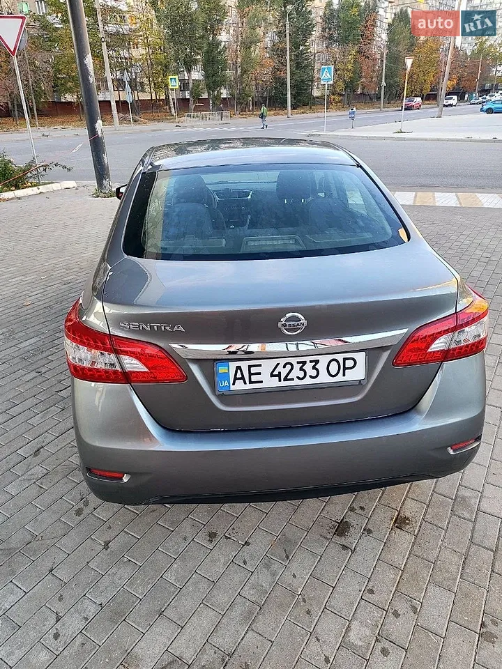 2015 Nissan Sentra - мініатюра 2
