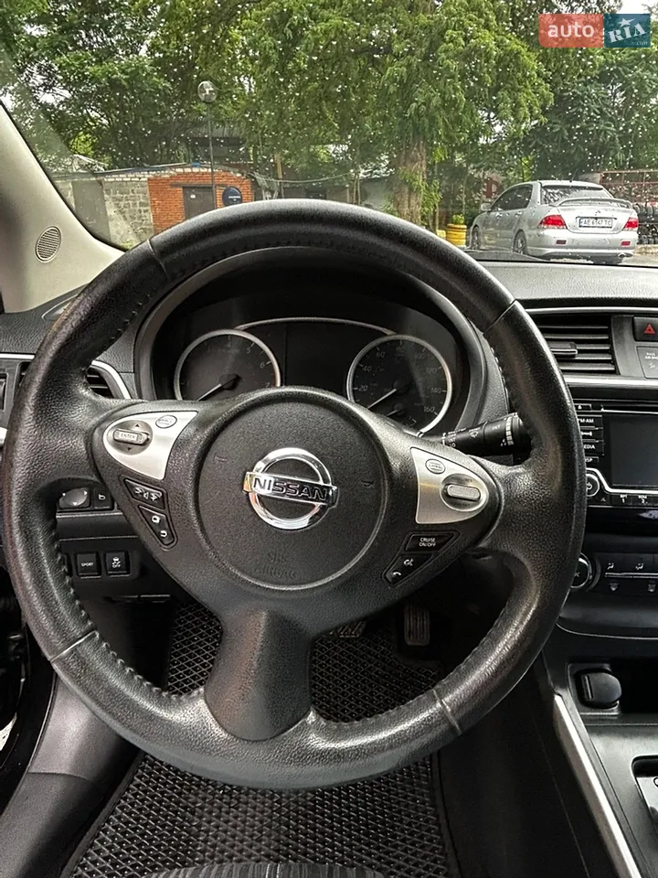 2017 Nissan Sentra - мініатюра 4