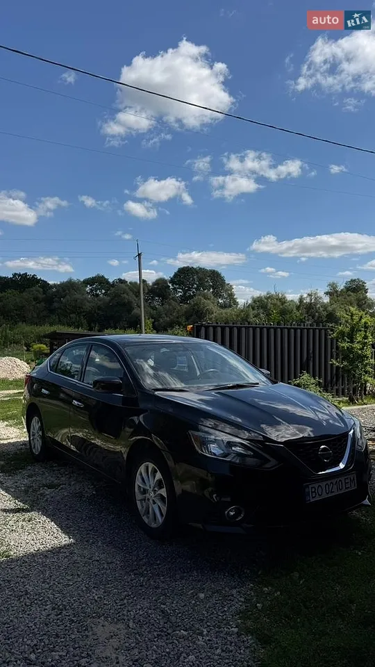 2019 Nissan Sentra - фото 1