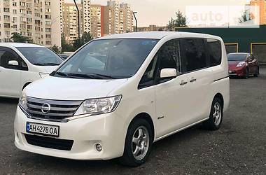 Nissan Serena  2012