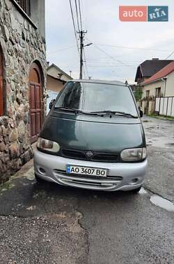 Nissan Serena  1998