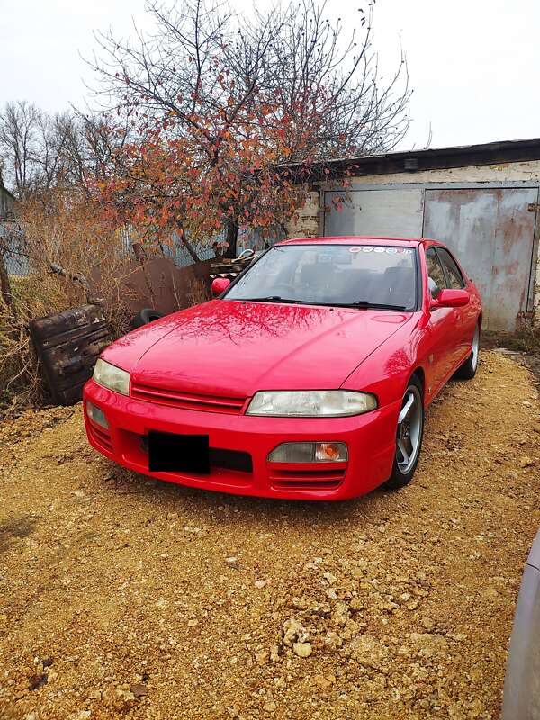 Седан Nissan Skyline