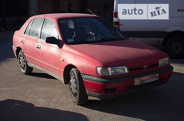 Nissan Sunny  1991