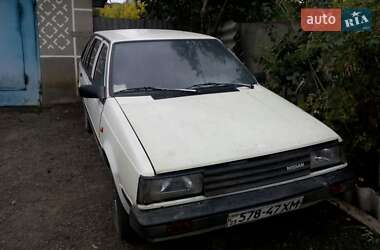 Nissan Sunny  1986