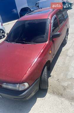 Nissan Sunny  1993