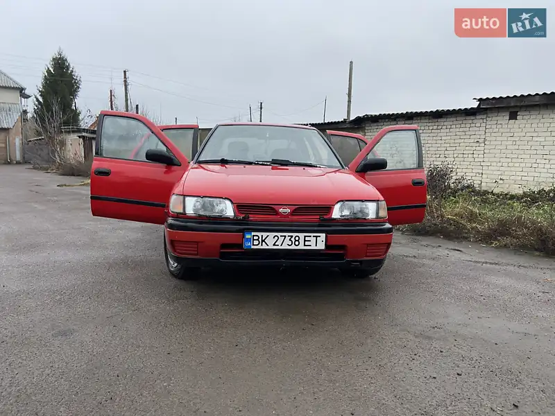 Nissan Sunny 1993