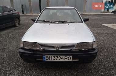 Nissan Sunny  1993
