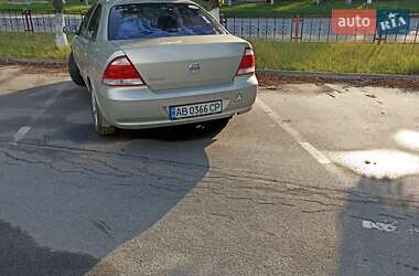 Nissan Sunny  2008