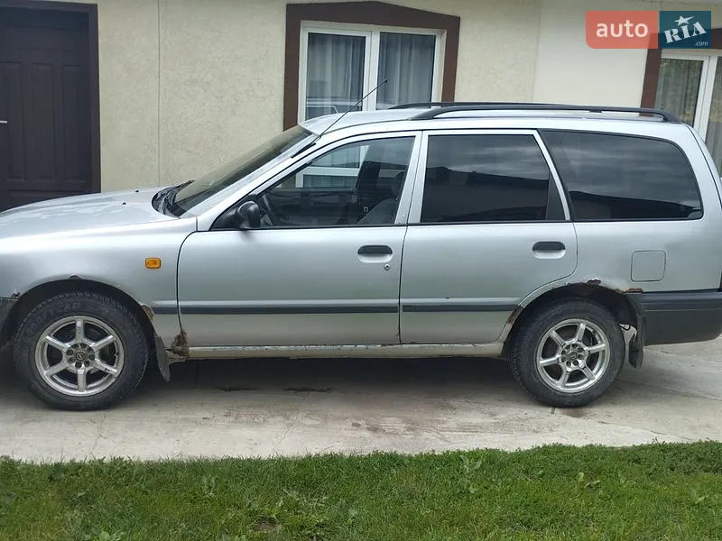 Nissan Sunny