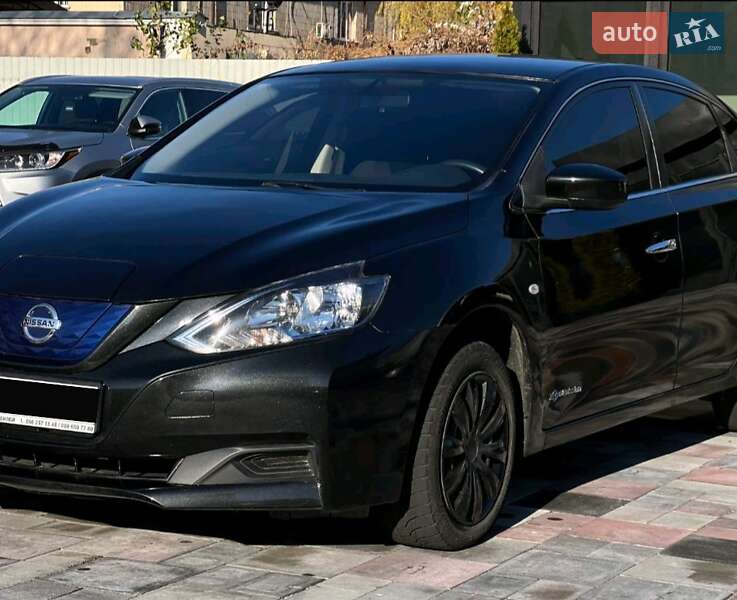 Хетчбек Nissan Sylphy