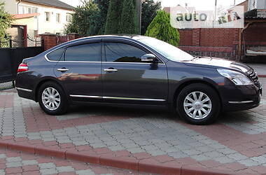 Nissan Teana  2011