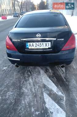 Nissan Teana  2006
