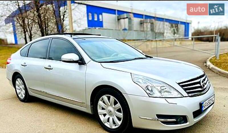 Nissan Teana