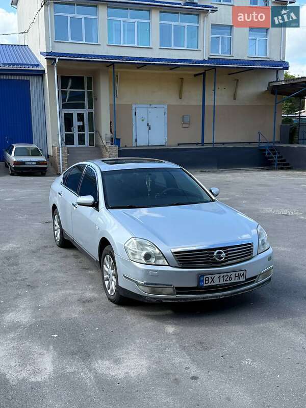 Nissan Teana