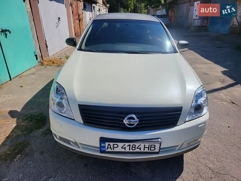 Nissan Teana