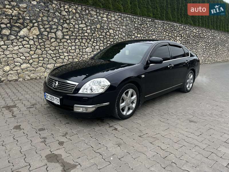Nissan Teana