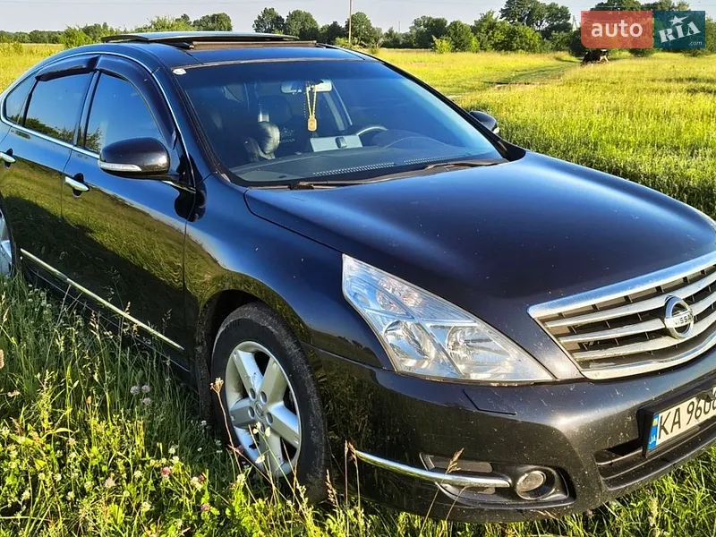 Nissan Teana
