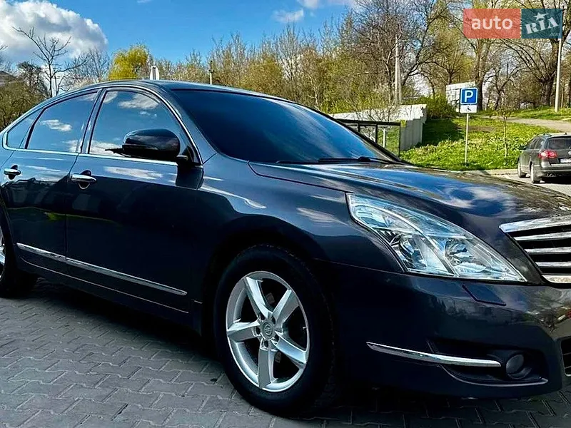 Nissan Teana