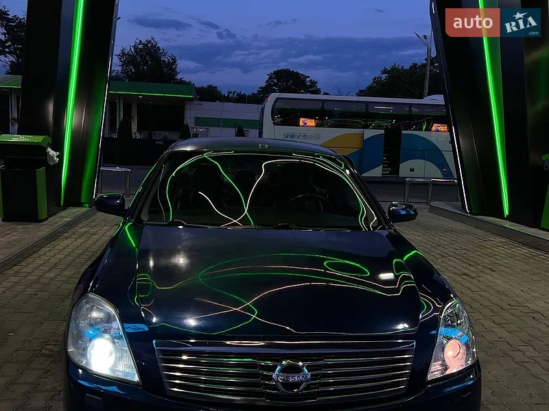 Nissan Teana