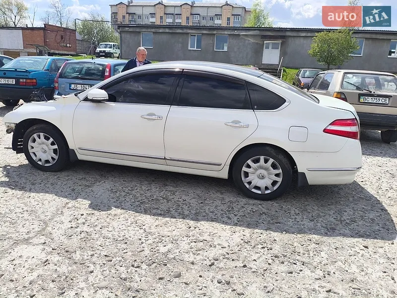 Nissan Teana 2012