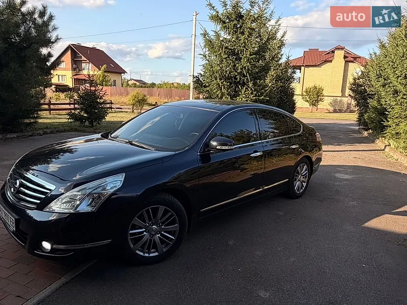 Nissan Teana
