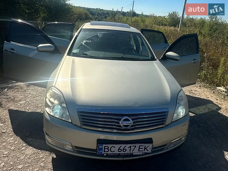 Nissan Teana