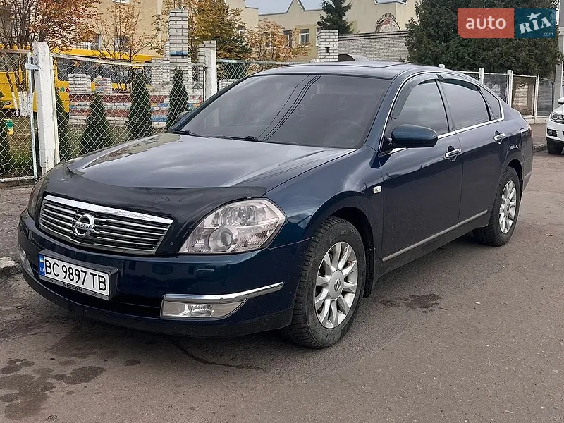 Nissan Teana