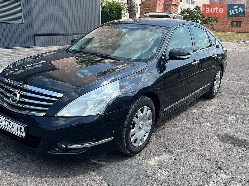 Nissan Teana