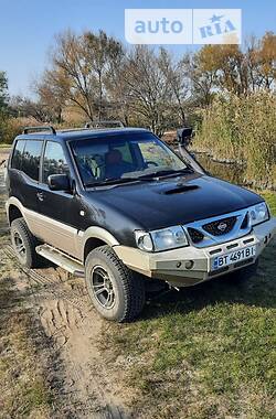 Nissan Terrano II  1994