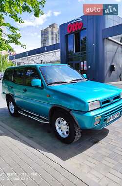 Nissan Terrano II  1997