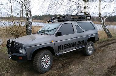 Nissan Terrano  1989