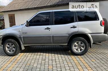 Nissan Terrano  2001