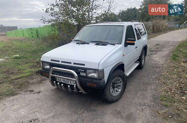 Nissan Terrano  1988