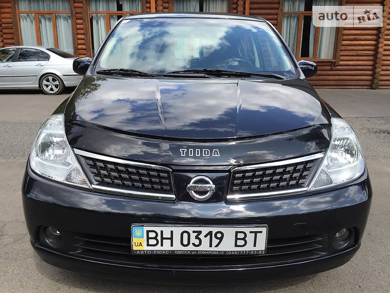 Nissan Tiida 2009 года