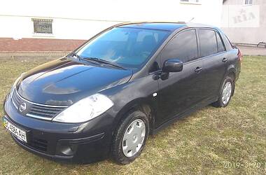 Nissan TIIDA  2008