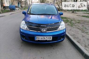 Nissan TIIDA SE 2008